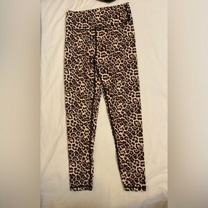 ❄️ Zyia Active Leopard Brilliant Scrunchy What Leggings